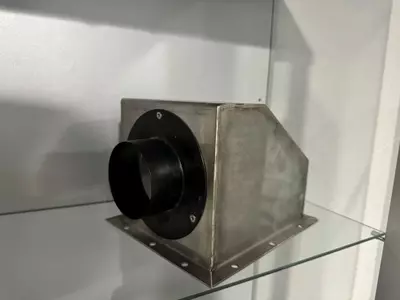 Ausströmkasten